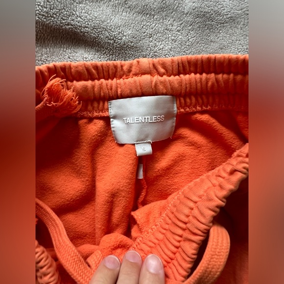 Talentless sweatpants - Picture 3 of 5